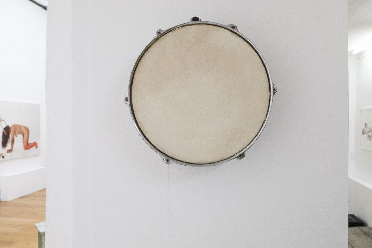 Galerie Benjamin Eck München Oil on snare drum