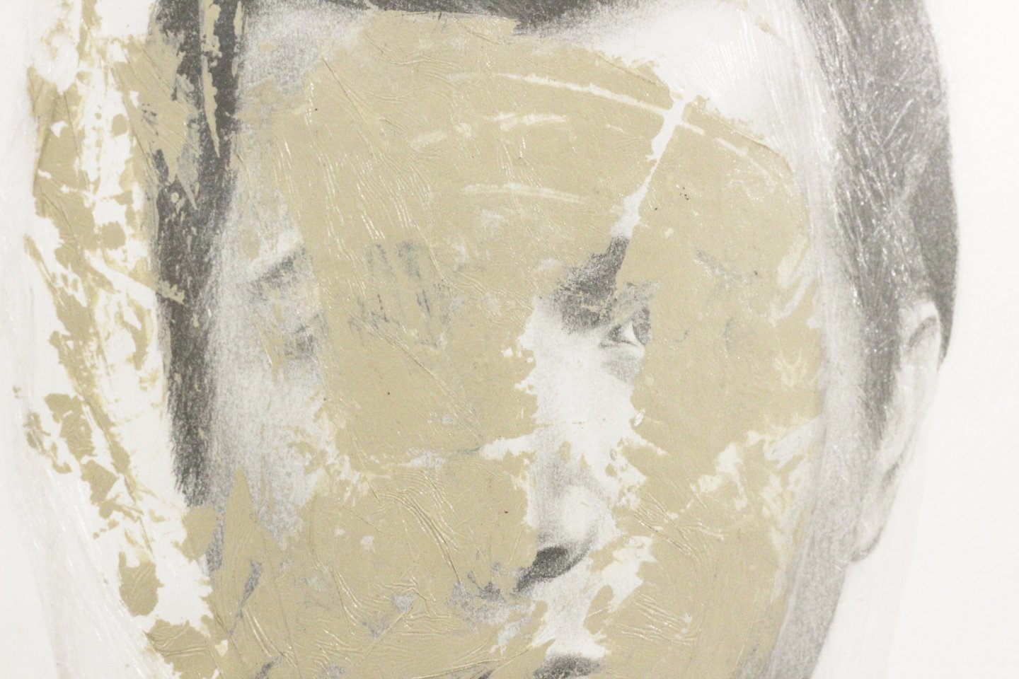 Galerie Benjamin Eck München CATARINA MANTERO 'Mask I', graphite, acrylic and cellophane on paper, 42cm x 30cm, 2015
